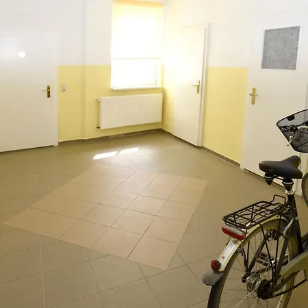 Zur Hauptwache - * Lenzen