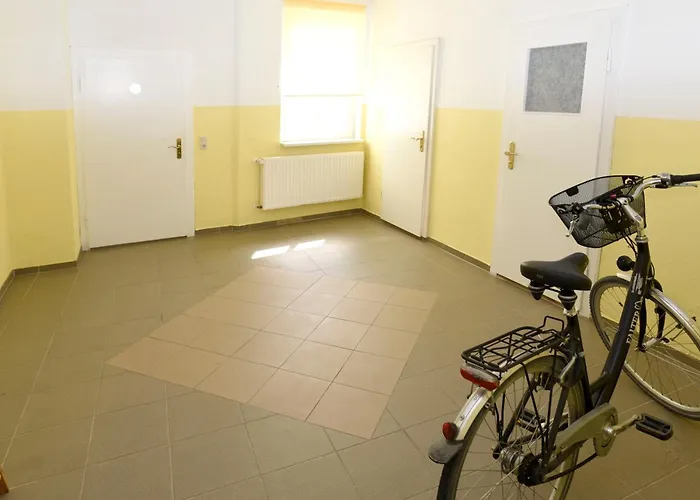 Zur Hauptwache - * Lenzen